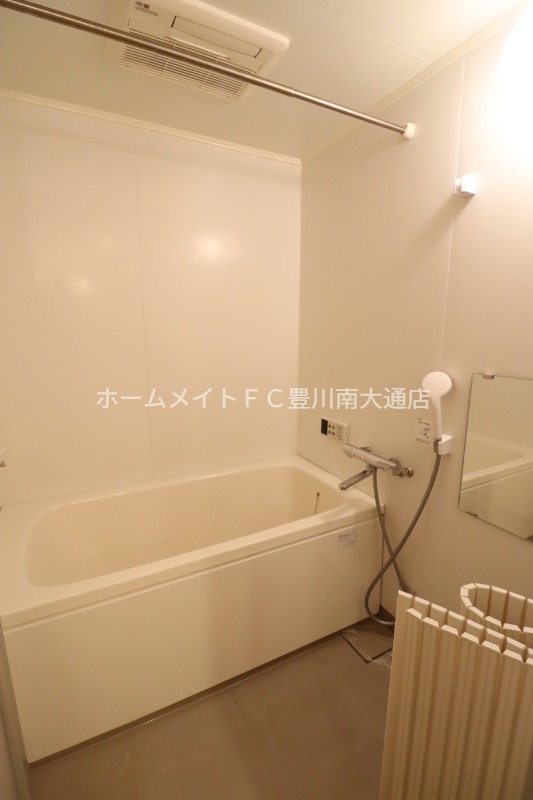 バス・シャワールーム　同型別部屋写真