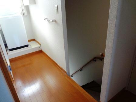 玄関　207号室のイメージです。実際と異なるケースがございます。