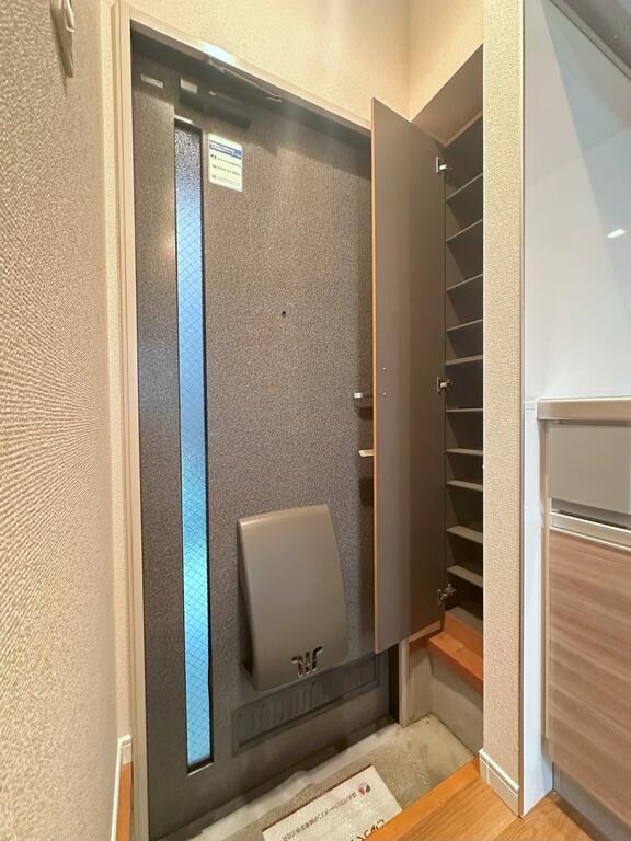 玄関　☆リフォーム中☆同タイプ203の写真です☆