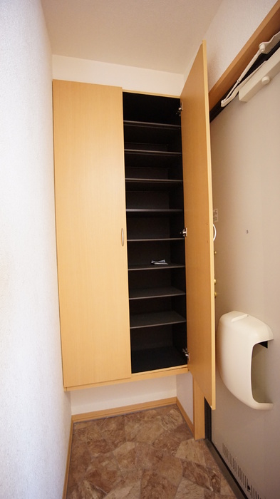 玄関　シューズボックス