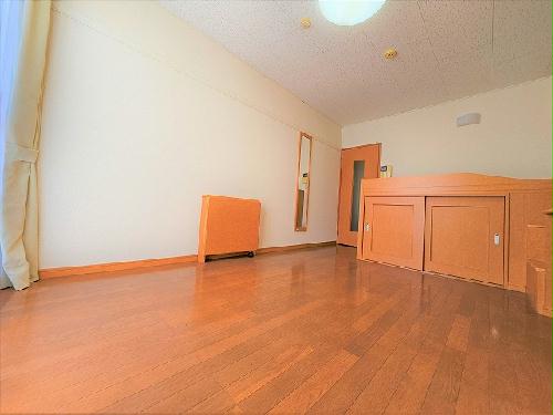 居室・リビング　1Ｆはフローリングです。