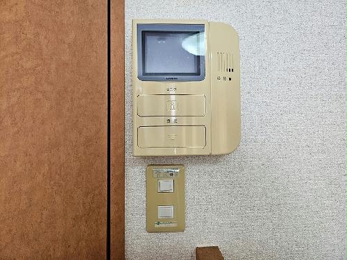 セキュリティ　モニター付インターホン有