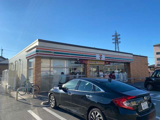 コンビニ　セブンイレブン国道八幡東店（コンビニ）まで1082m