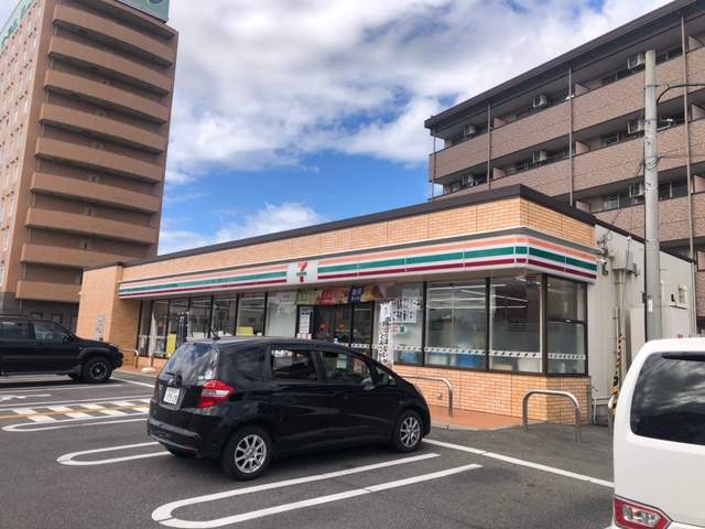 コンビニ　セブン－イレブン長浜加納町店（コンビニ）まで1351m