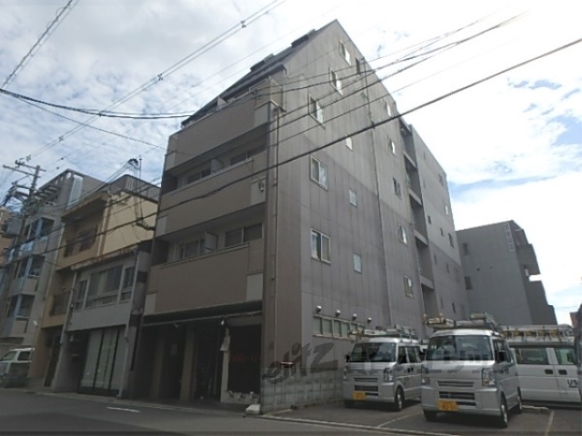 京都市中京区松屋町のマンションの建物外観