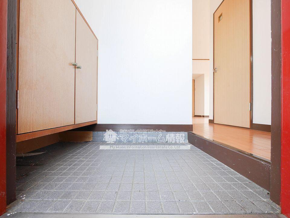 玄関　シューズボックスのおかげで玄関がいつも片付きます！