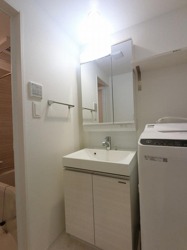 洗面設備　独立洗面台