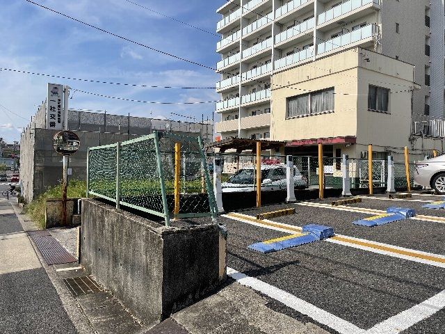 警察署・交番　名東警察署 一社交番（警察署・交番）まで393m