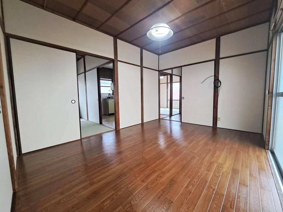 居室・リビング　リビング