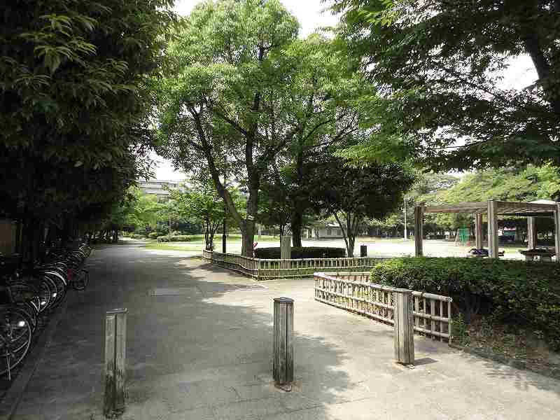 【南浜田荘の公園】