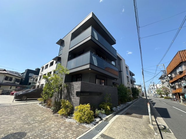 茨木市蔵垣内のアパートの建物外観