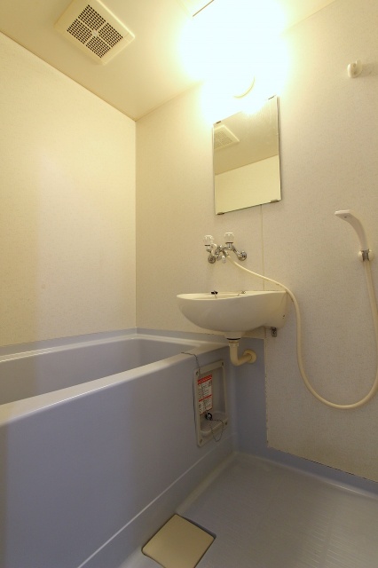 バス・シャワールーム　同物件別室です