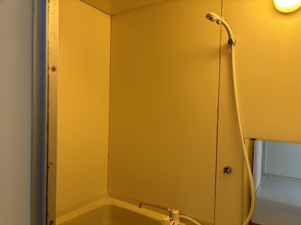 バス・シャワールーム　浴室