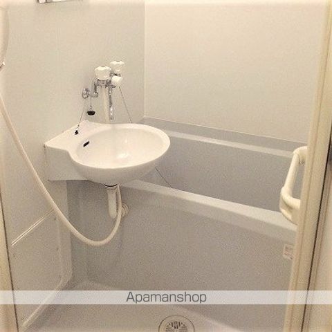 レオパレスアンセストラルの風呂写真