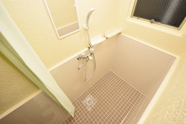 バス・シャワールーム　シャワールーム