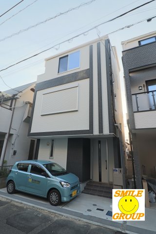 市川南1丁目戸建の建物外観