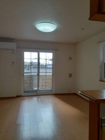 居室・リビング　内装もきれいです