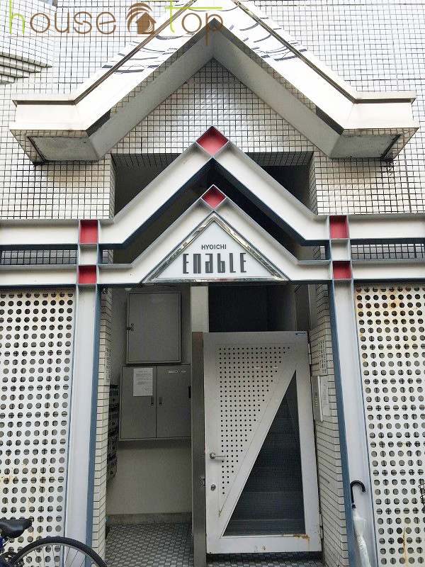 エントランス　オートロック完備してます♪