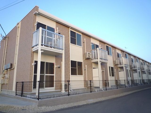 建物外観　２０１２年築