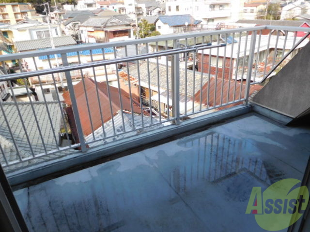 バルコニー　ゆったりとしたバルコニーです