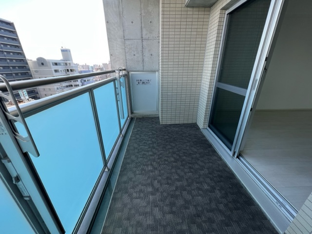 【広島市西区観音本町のマンションのバルコニー】