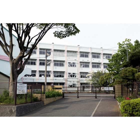 【ＵＲ港北ニュータウンコンフォール城山の丘の小学校】