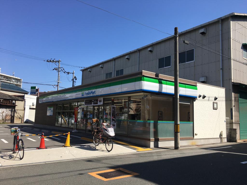 コンビニ　ファミリーマート御幣島二丁目店（コンビニ）まで395m