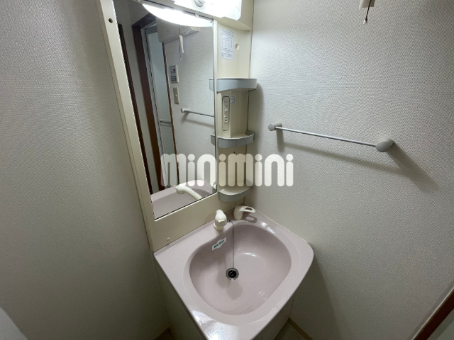 洗面設備　シャンプードレッサーは嬉しいですね！