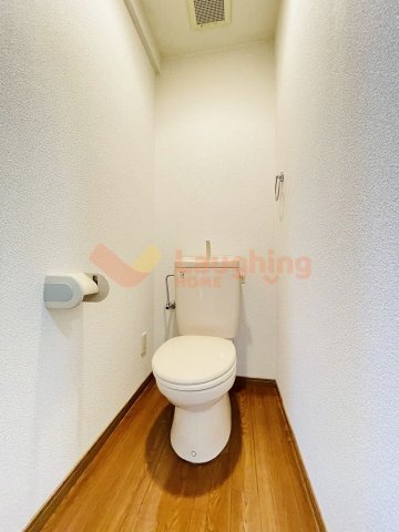 トイレ　落ち着いたトイレです