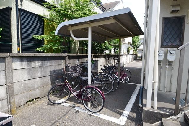 その他共有部分　★屋根付きの駐輪場★