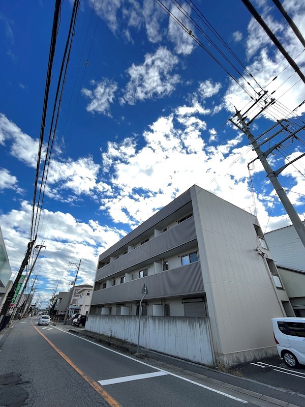 【揖保郡太子町鵤のマンションの建物外観】