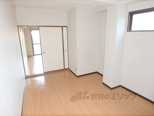 居室・リビング　洋室