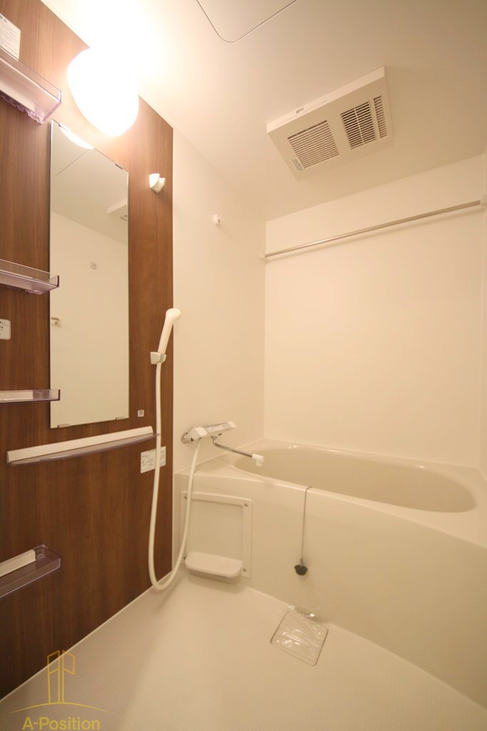 バス・シャワールーム　セレニテ難波リアン