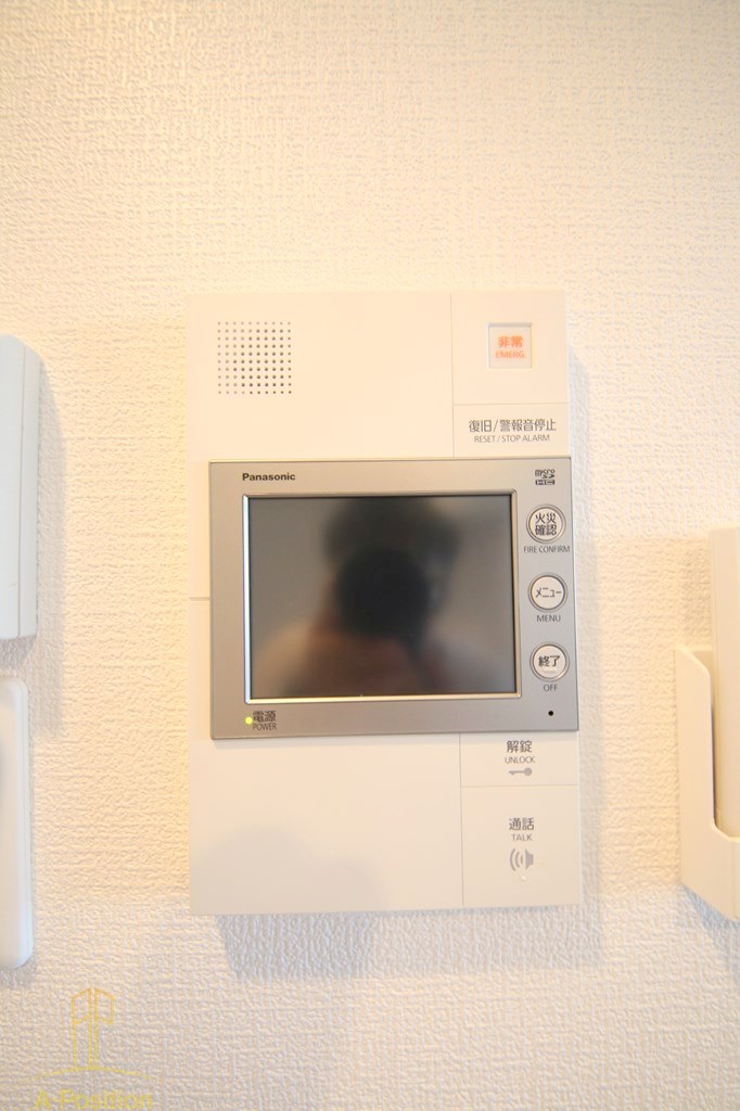 セキュリティ　セレニテ難波リアン