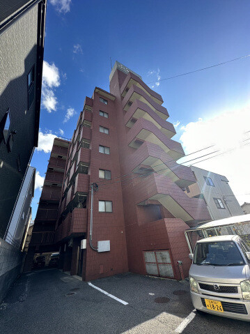 【ふじマンションの建物外観】