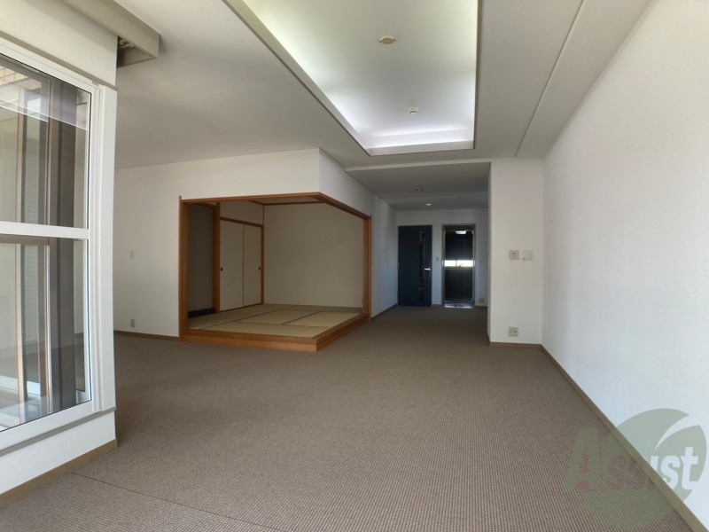 居室・リビング　２４帖の広々としたお部屋で充実した生活が送れそう。