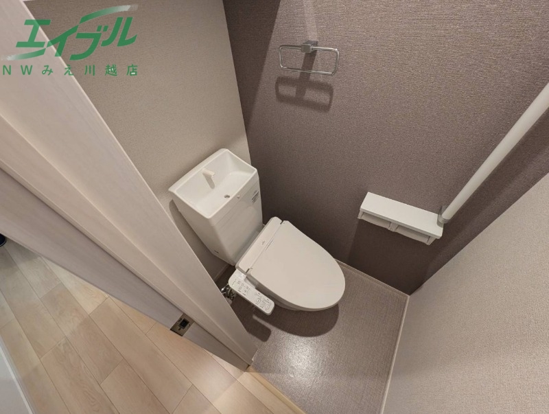 トイレ　同型タイプの画像