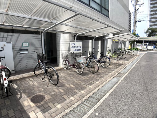 その他共有部分　屋根付き駐輪場