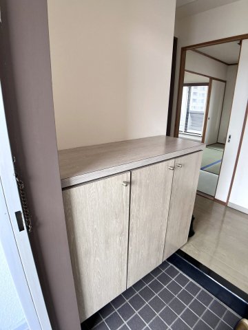 玄関　シューズボックス