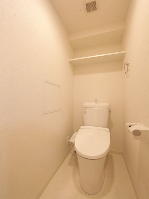 トイレ　温水洗浄便座付トイレ