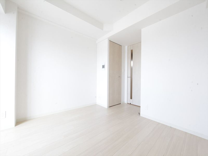 居室・リビング　洋室6.6帖　収納充実　エアコン付　バルコニーに面しています