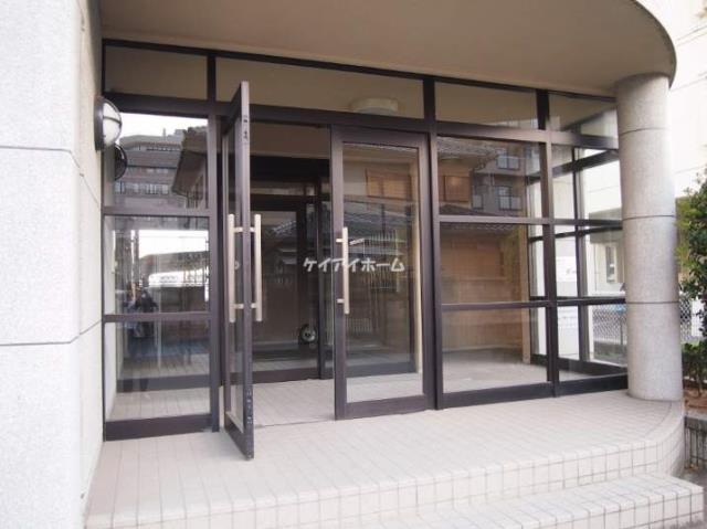 エントランス　駐車場