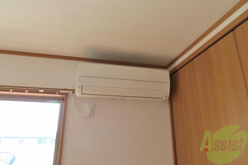 その他設備　室温管理はこれ一台で、エアコンもちゃんと完備です