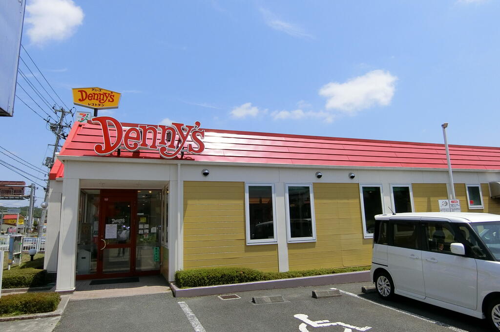 飲食店　デニーズ二本松店（飲食店）まで792m