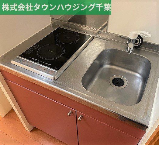 京成本線 志津駅 バス乗車時間：15分 最寄りバス停で下車 徒歩6分 2階建 築19年のキッチン写真
