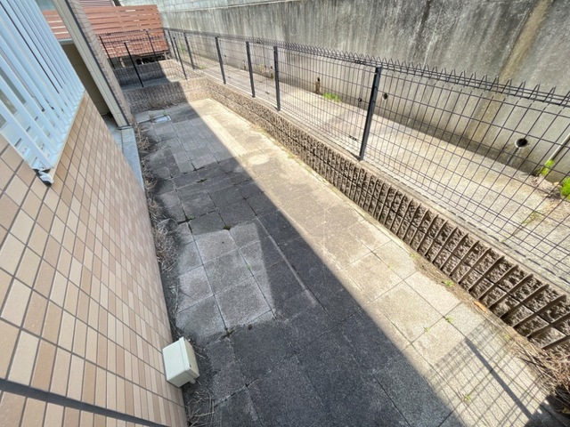 バルコニー　テラス