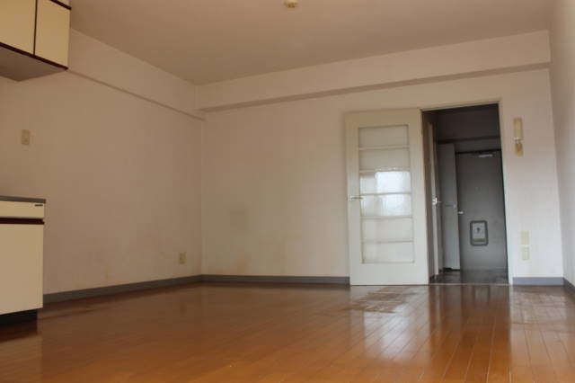 居室・リビング　※別のお部屋の写真です。