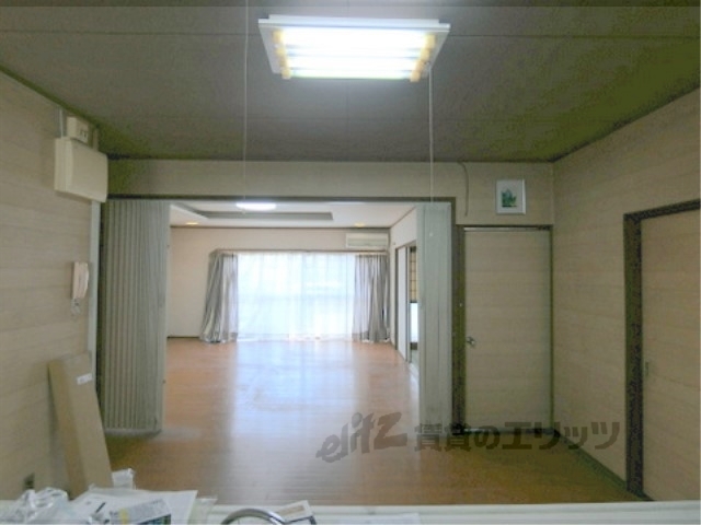 居室・リビング　リビング