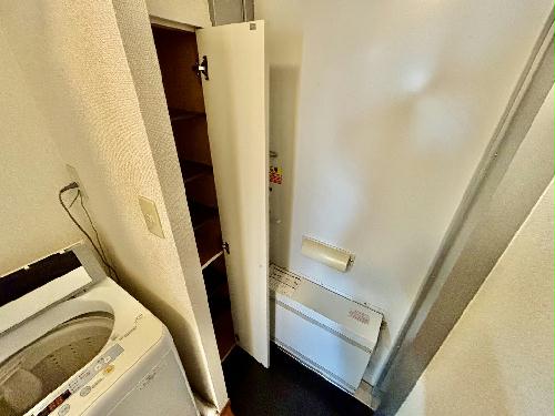 玄関　設備・仕様は号室により異なる為、現状を優先いたします。