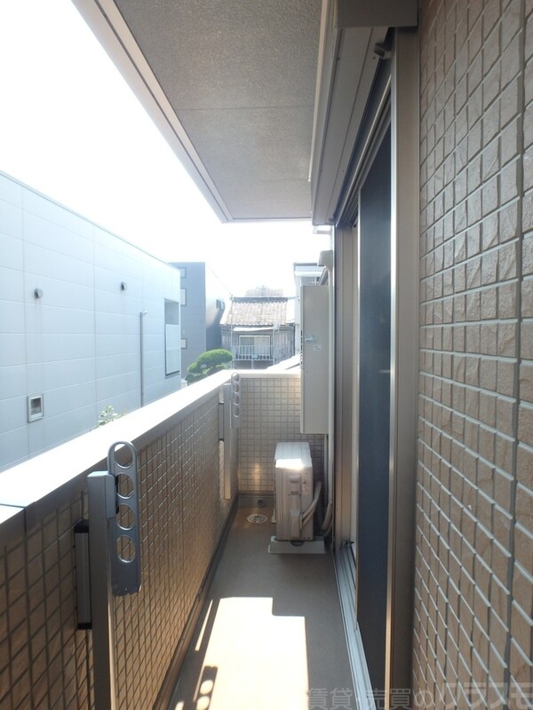 バルコニー　間口が広く陽当たり良好なバルコニーです♪